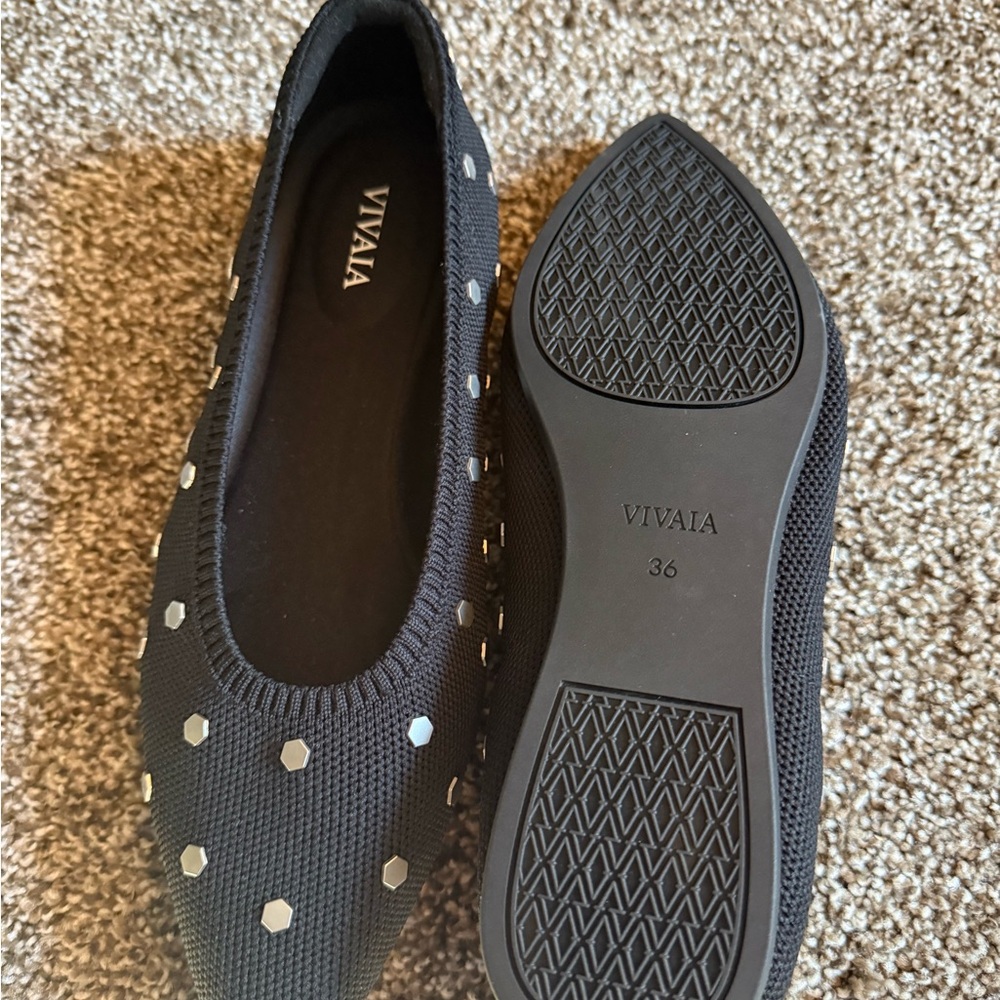 VIVAIA NWOT Black Studded Women's Flats (Wash bag included) - Picture 2 of 4